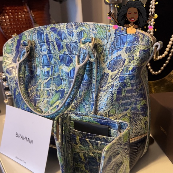 Brahmin Green Viper Mackay with matching wallet - Picture 5 of 8